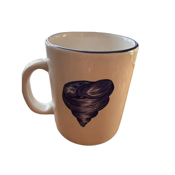 William Sonoma Set of 3 seashell Mugs Cups Seashells Nautical Beachy Seaside - Picture 3 of 6